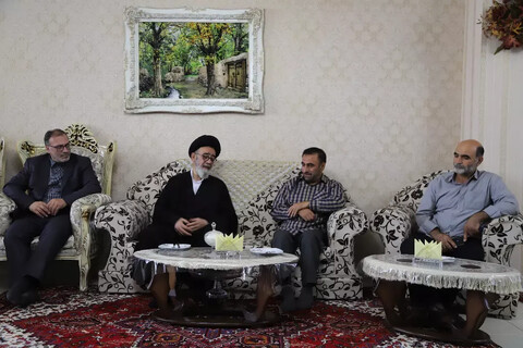 تصاویر/ دیدار نماینده ولی فقیه در آذربایجان شرقی با سه آزاده دوران دفاع مقدس