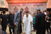 معروف اسلامی اسکالر تیجانی سماوی مسجد کوفہ کی زیارت کو پہنچے+ تصاویر