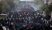 إقامة مسيرة بطول 17 كيلومتراً في طهران بمناسبة الأربعين