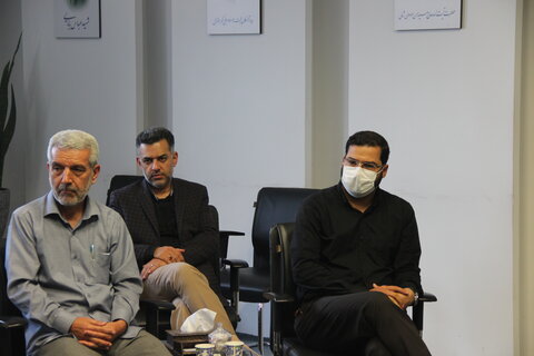 تصاویر / دیدار رئیس ،معاونین ستاد توسعه وبازسازی عتبات وجمعی از فعالین اربعین حسینی با امام جمعه قزوین