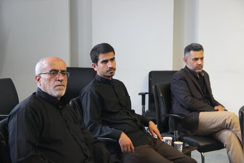 تصاویر / دیدار رئیس ،معاونین ستاد توسعه وبازسازی عتبات وجمعی از فعالین اربعین حسینی با امام جمعه قزوین