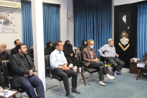 تصاویر / دیدار رئیس ،معاونین ستاد توسعه وبازسازی عتبات وجمعی از فعالین اربعین حسینی با امام جمعه قزوین