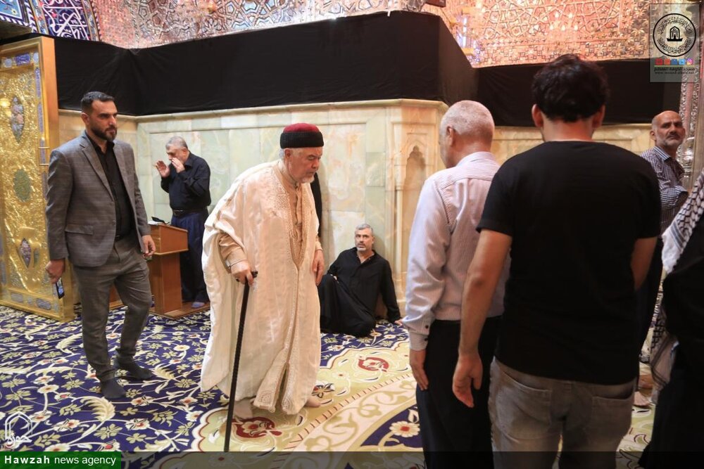 معروف اسلامی اسکالر تیجانی سماوی مسجد کوفہ کی زیارت کو پہنچے+ تصاویر