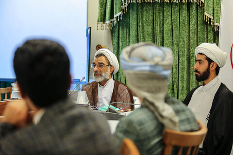 نشست علمی تبیین شخصیت زیدبن علی(ع) با حضور کارشناسان قم و یمن