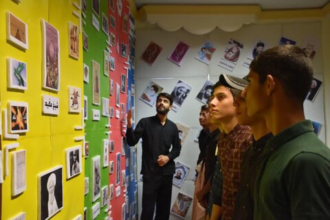 تصاویر/ بازدید طلاب جدیدالورود حوزه علمیه کردستان از نمایشگاه بعثت تا ظهور