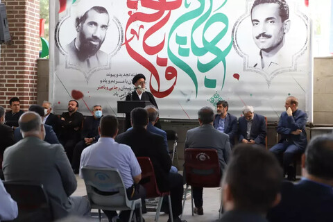 تصاویر/ آئین گرامیداشت هفته دولت و بزرگداشت یاد شهیدان رجائی و باهنر در تبریز