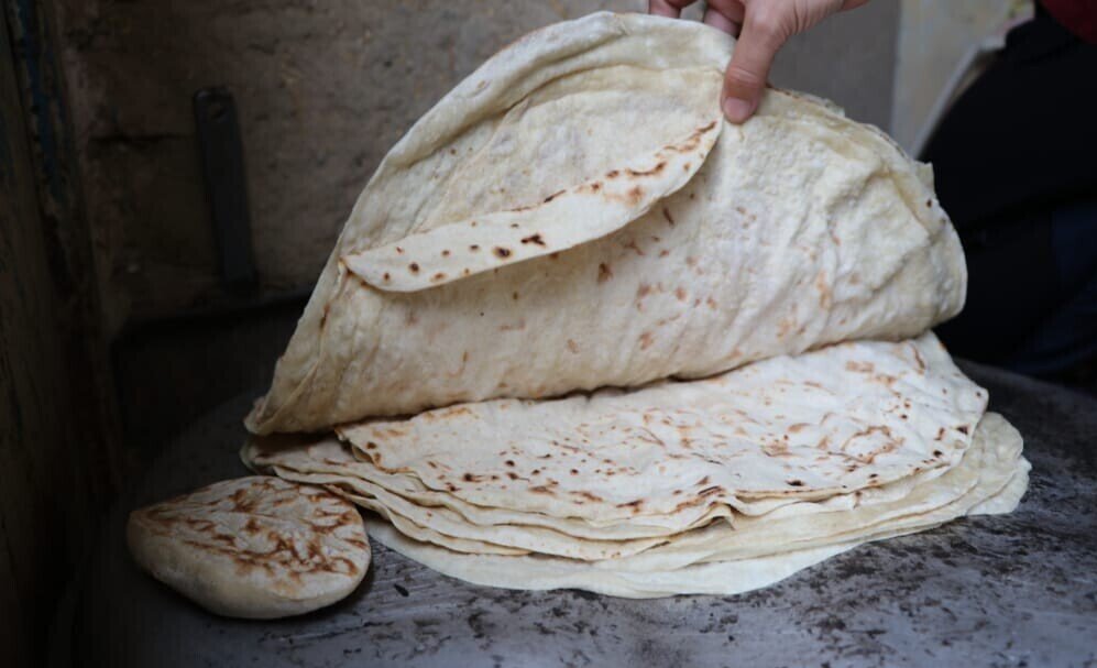 امام جماعت دهه هفتادی ۶۰ کودک کار را به تحصیل برگرداند + عکس