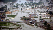 बाढ़ पीड़ितों की मदद करने वाली चैरिटी संस्थाओ से कुछ अपील