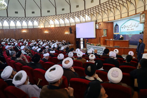 تصاویر/  آیین افتتاحیه سال جدید تحصیلی حوزه‌های علمیه(۱۴۰۲_۱۴۰۱)