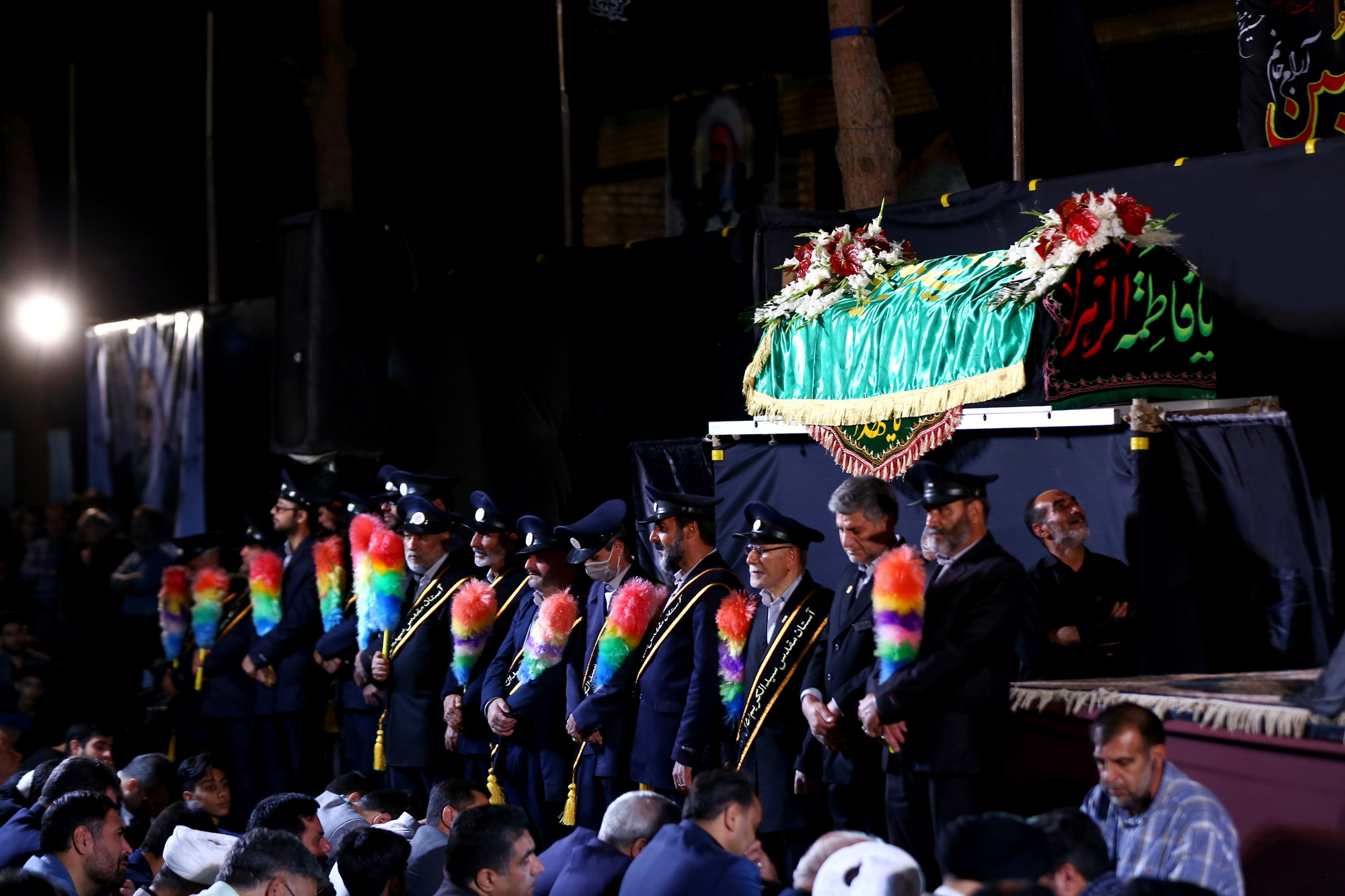 Photo/ Isfahan's People Farewell to Body of Ayatollah Naseri