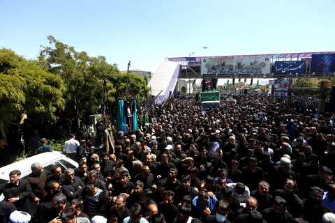 تشییع پیکر آیت الله ناصری در اصفهان