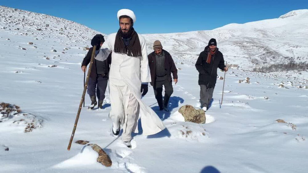 تلاش های ۱۵ ساله روحانی روستای چنار | از جایزه برای ترک سیگار ساخت مسکن نیازمندان