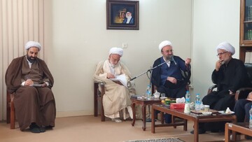 تنها با رویکرد مقاومت می‌توان به سیطره‌ جهانی استکبار پایان داد