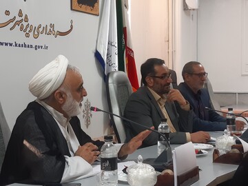 تصاویر/ نشست ائمه جماعات مساجد فرماندار ویژه شهرستان کاشان
