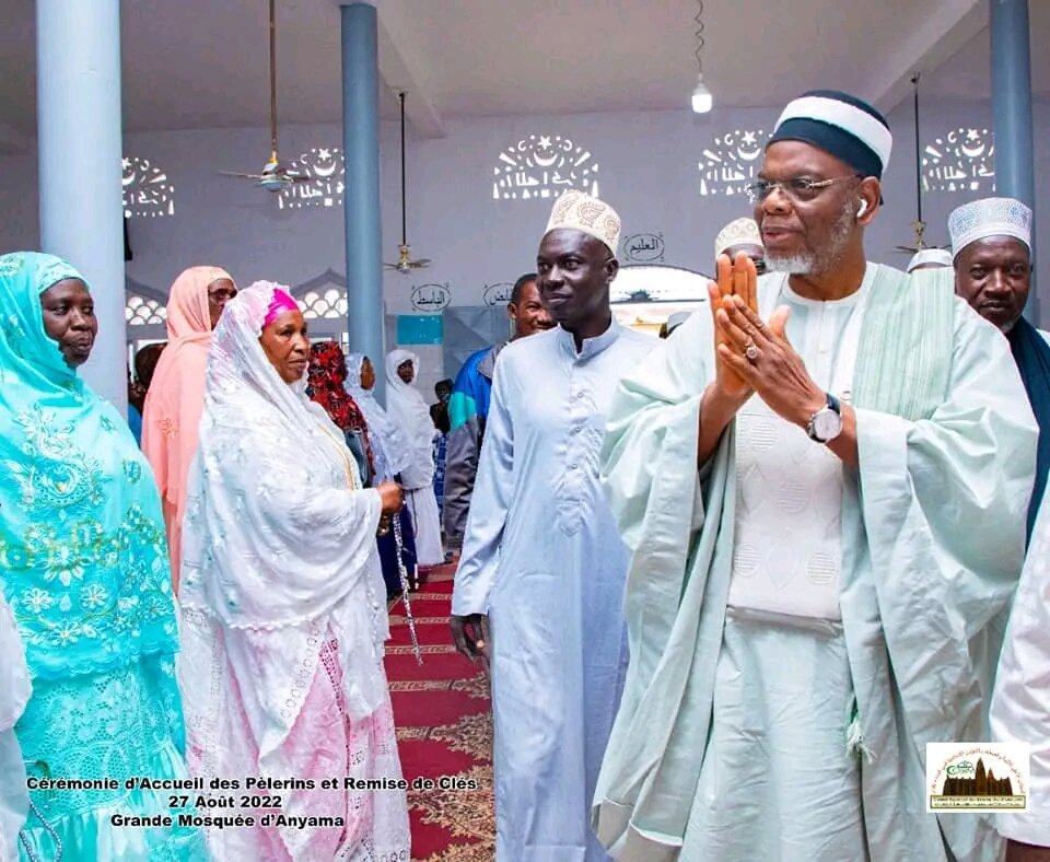 افتتاح یکی از بزرگترین مساجد کشور ساحل‌عاج + تصاویر