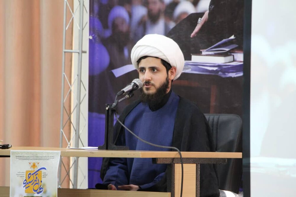 مطالبه رهبری از طلاب تهران تاریخ حوزه را وارد افق جدیدی کرد