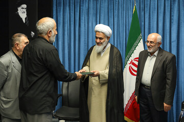 تصاویر / دیدار مسئولین قرارگاه‌های استان قزوین در اربعین حسینی با نماینده ولی فقیه