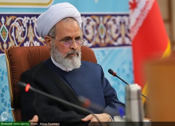 تسلیت آیت الله اعرافی به معاون رئیس‌جمهور