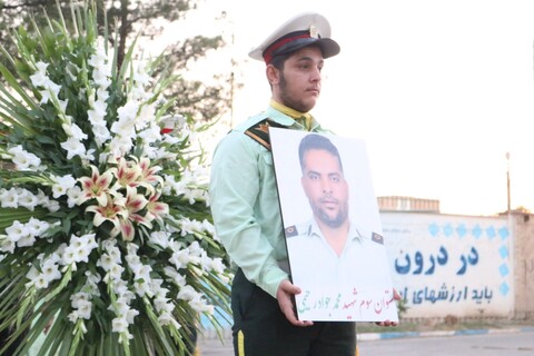 تصاویر/ آیین استقبال و وداع با پیکر مطهر شهید مدافع امنیت «محمد جواد رحیمی» در سمنان