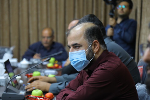 تصاویر / مراسم رونمایی از پوستر جشنواره عکس پارسایی به مناسبت یکصدمین سال بازتاسیس حوزه های علمیه