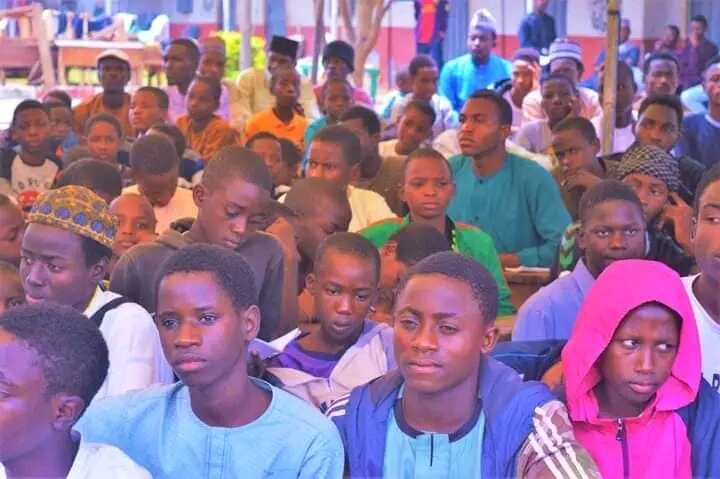 حضور همسر شیخ زکزاکی در نشست سالانه با دانشآموزان +تصاویر