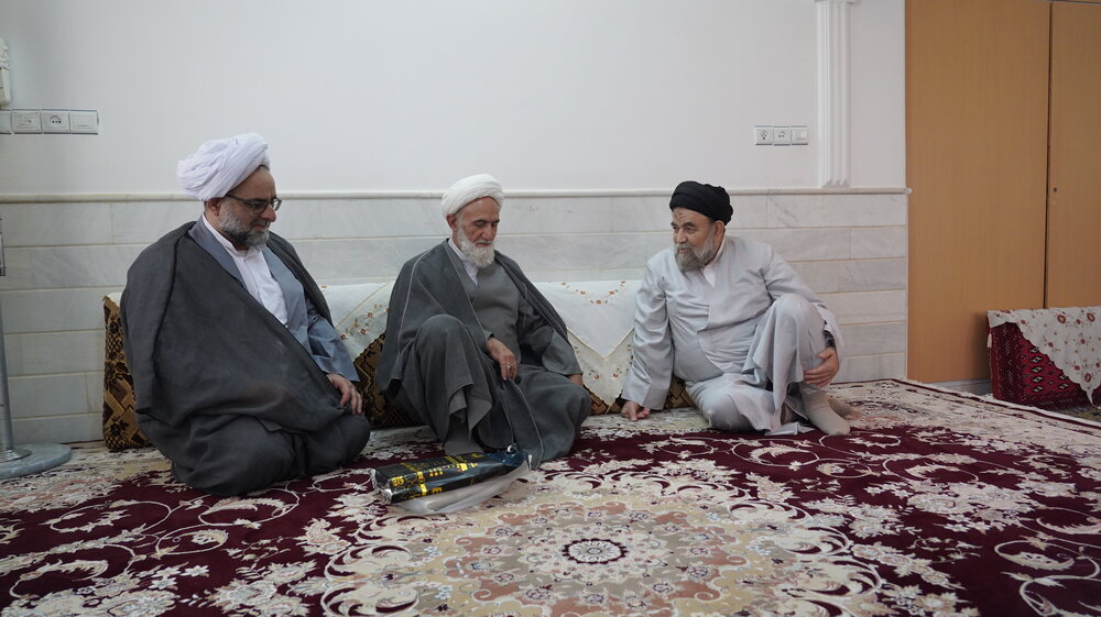 مسائل و مشکلات مساجد و ائمه جماعت شهرستان نطنز بررسی شد