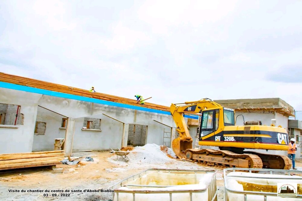 بازدید رئیس مجلس اسلامی ساحلعاج از روند ساخت یک پروژه خیریه