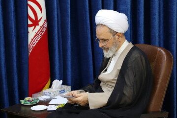 تسلیت آیت الله اعرافی  به مردم تبریز