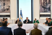 حضور رئیس مرکز اسلامی آرژانتین در نشستی با حضور رئیس‌جمهور این کشور