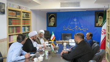 برگزاری نشست تعاملی حوزه علمیه یزد با معاون توسعه مدیریت و منابع استانداری