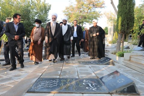 بالصور/ زيارة مدير الحوزات العلمية في إيران لمدينة شهركرد