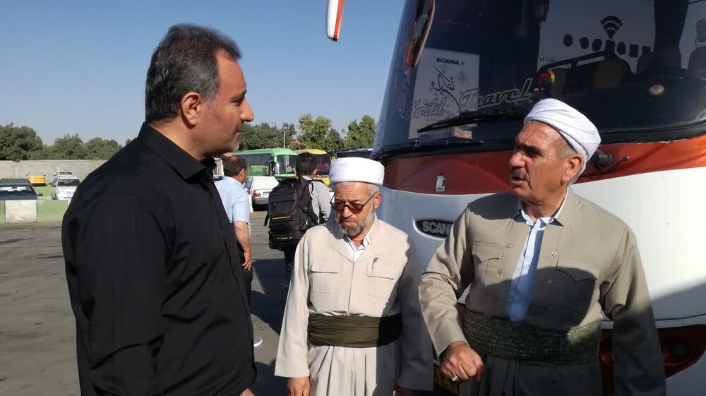 حرکت کاروانهای اهل سنت از سراسر کشور برای حضور در مراسم اربعین حسینی + عکس