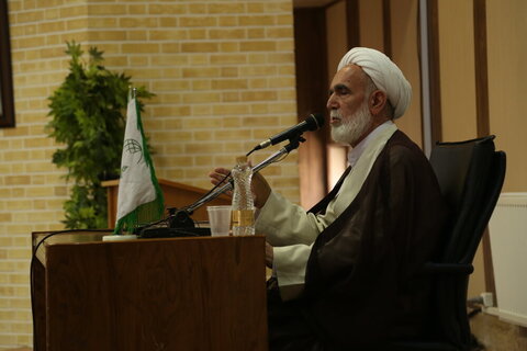 Shia scholar