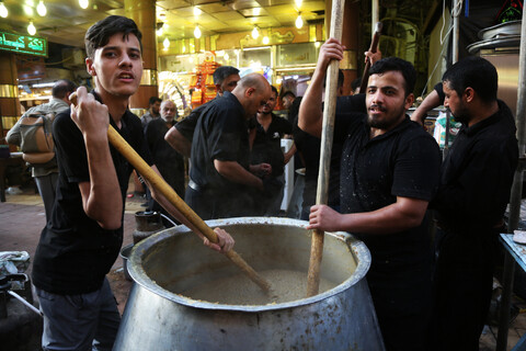 تصاویر/ خدمات رسانی موکب های عراقی به زائران ایرانی