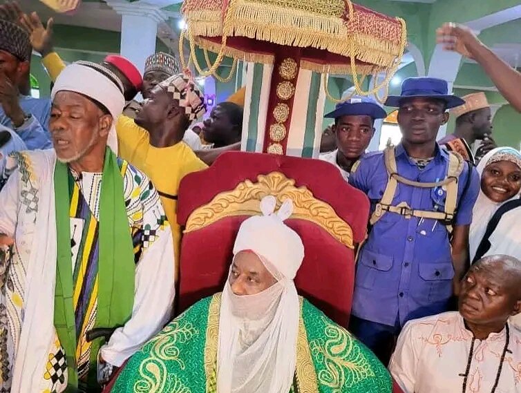 افتتاح یک مسجد بزرگ در نیجریه توسط امیر کانو