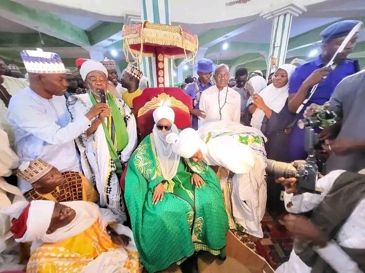 افتتاح یک مسجد بزرگ در نیجریه توسط امیر کانو