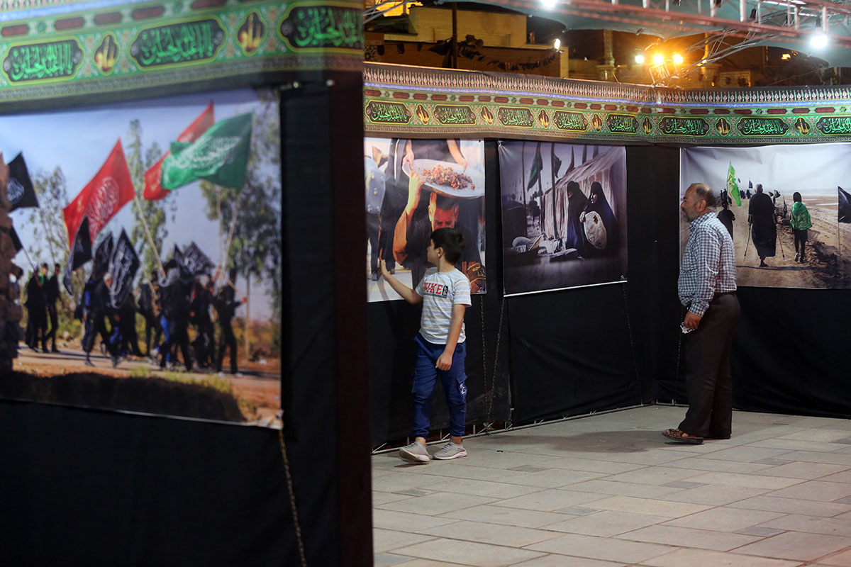 Photo/ "The Chronicle of Arbaeen" Exhibition at Lady Masuma Holy Shrine