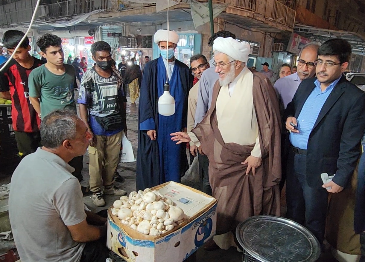 تصویر/ بازدید نماینده ولی فقیه در استان هرمزگان از بازار بندرعباس