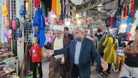 تصویر/ بازدید نماینده ولی فقیه در استان هرمزگان از بازار بندرعباس