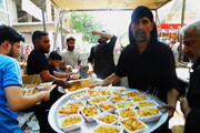 Photo/ Food Distribution among on Foot Pilgrims of Imam Hussein Arbaeen