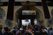 تصاویر/ اربعین مارچ؛ نجف اشرف میں زائرین کی حاضری و روضہ امام علی (ع) کی کیفیت