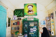 Photo/ Arbaeen Pilgrims Visit Ayatollah Qazi Tabatabai's Tomb in Najaf