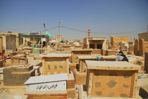 تصاویر/ روایت‌‎گری مبلغین اربعین در مقبره شهید رئیسعلی دلواری