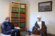 Photo/ Grand Ayatollah Sobhani Receives Iranian Vice-President for Economic Affairs