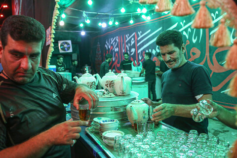 تصاویر/ خدمت‌رسانی موکب‌ها در سطح شهر اصفهان