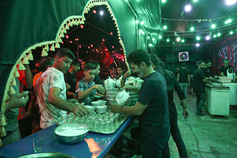 تصاویر/ خدمت‌رسانی موکب‌ها در سطح شهر اصفهان