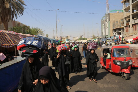 تصاویر/ پیاده روی زائران اربعین در کشور عراق۲