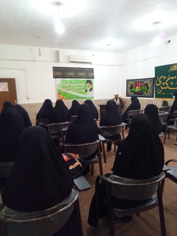 مراسم تحصیلی در مدرسه علمیه حضرت زینب(س) امیدیه