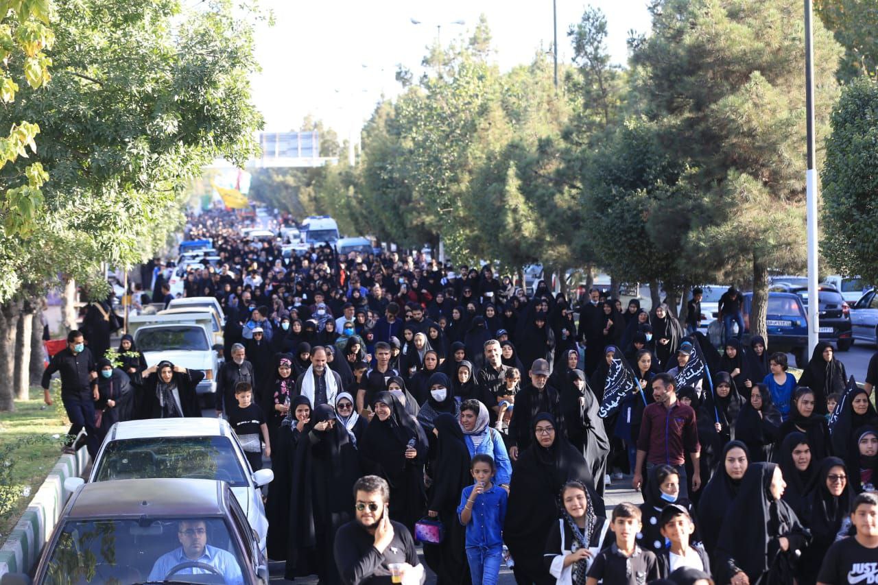 تصاویر| همایش جاماندگان اربعین در شهرستان ارومیه