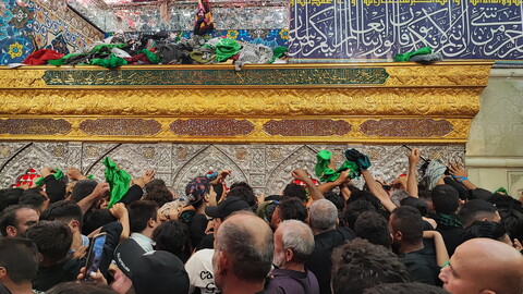 تصاویر / عزاداران حرم امام حسین (ع) در اربعین حسینی